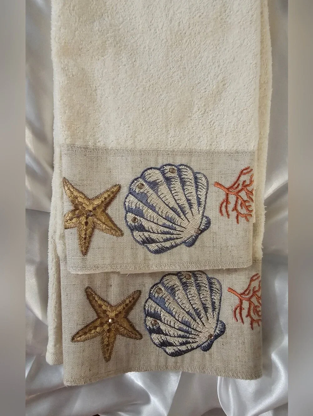 Avanti Sea Treasure Ivory Embroidered Embellished 8 Pc Towel Set Coastal